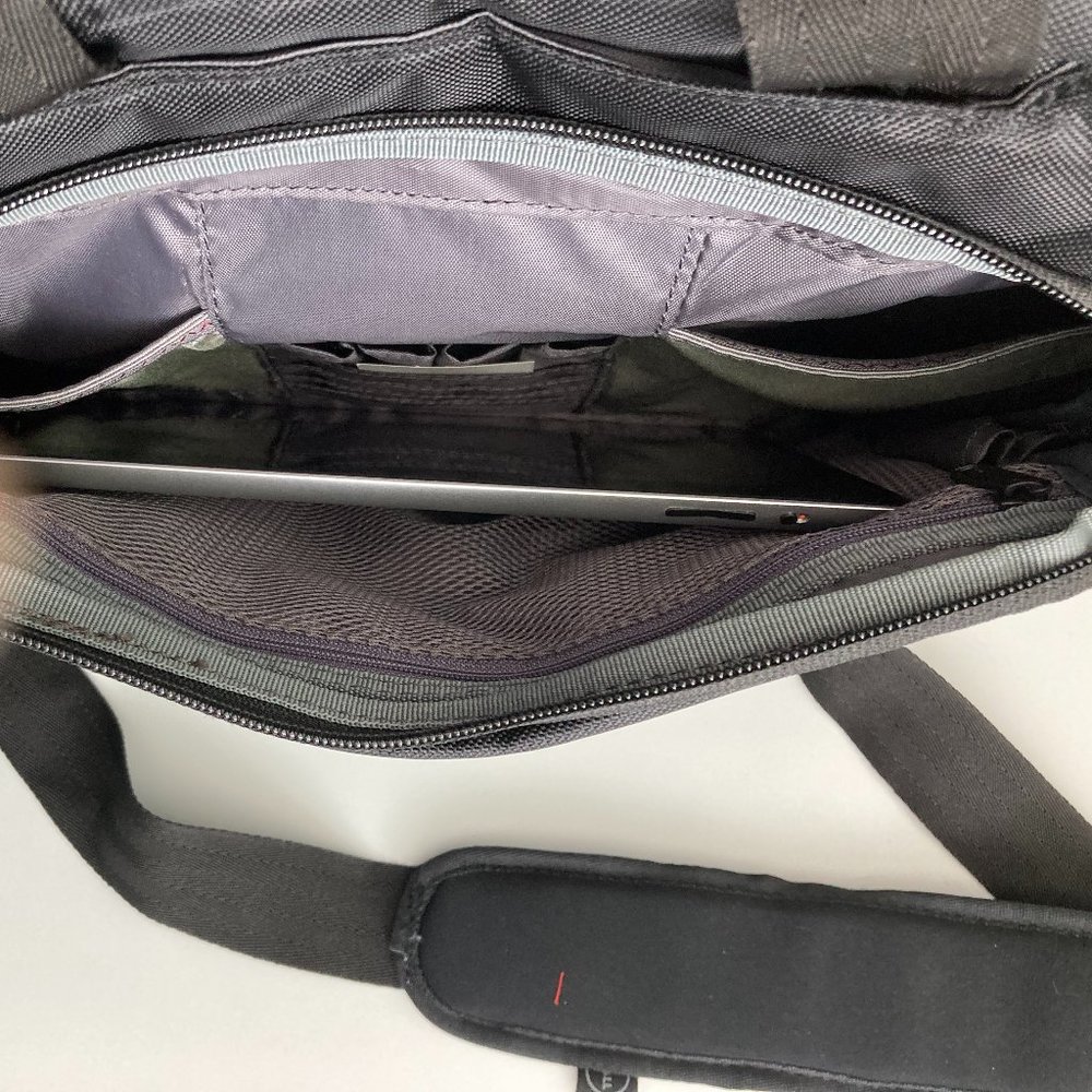 Dell Pro Laptop Bag Black Like New Gem